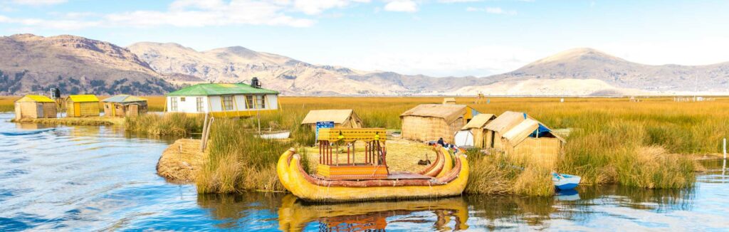 Perou Traditional reed boat Lake Titicaca
